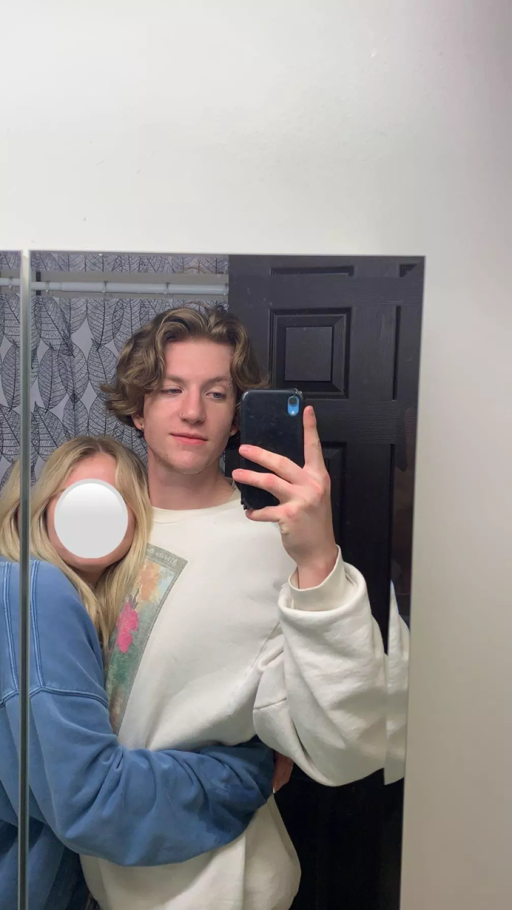 Looking to make friends :)