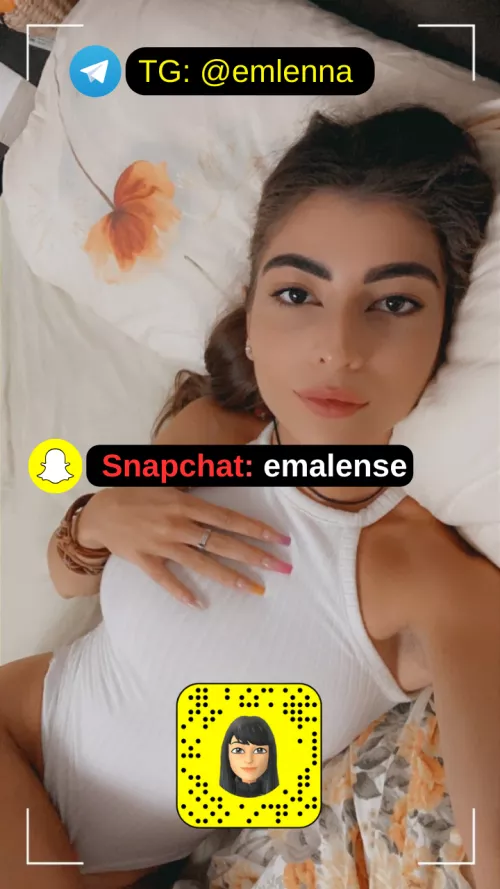 payy me for my nails and i will send you videos and pictures of them!