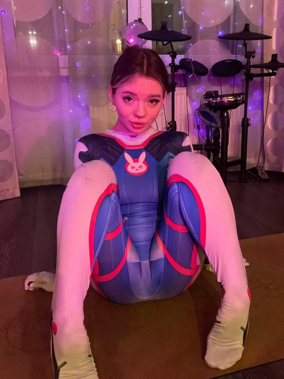 sexy D.Va waiting for you