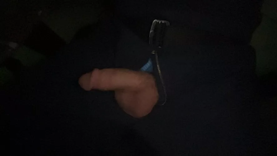 Anyone want to come to the boat and wake him up😉