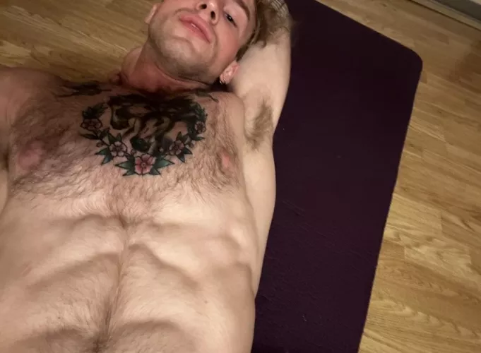 Chilling like that, hairy as fck