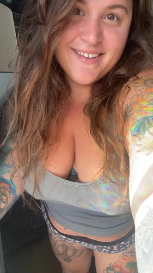cum give these tatted bbw curves some attention!
