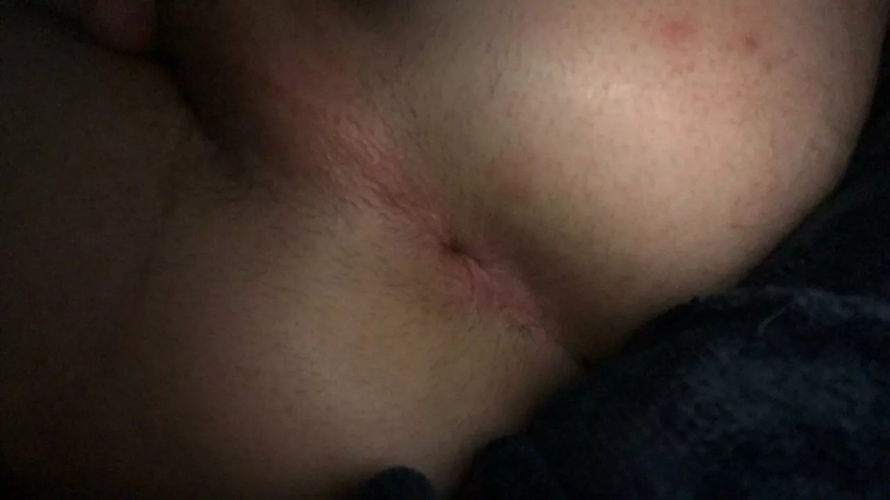 Dm's open (around my age please)