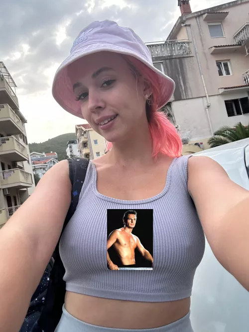 I wish i had top with Liam face