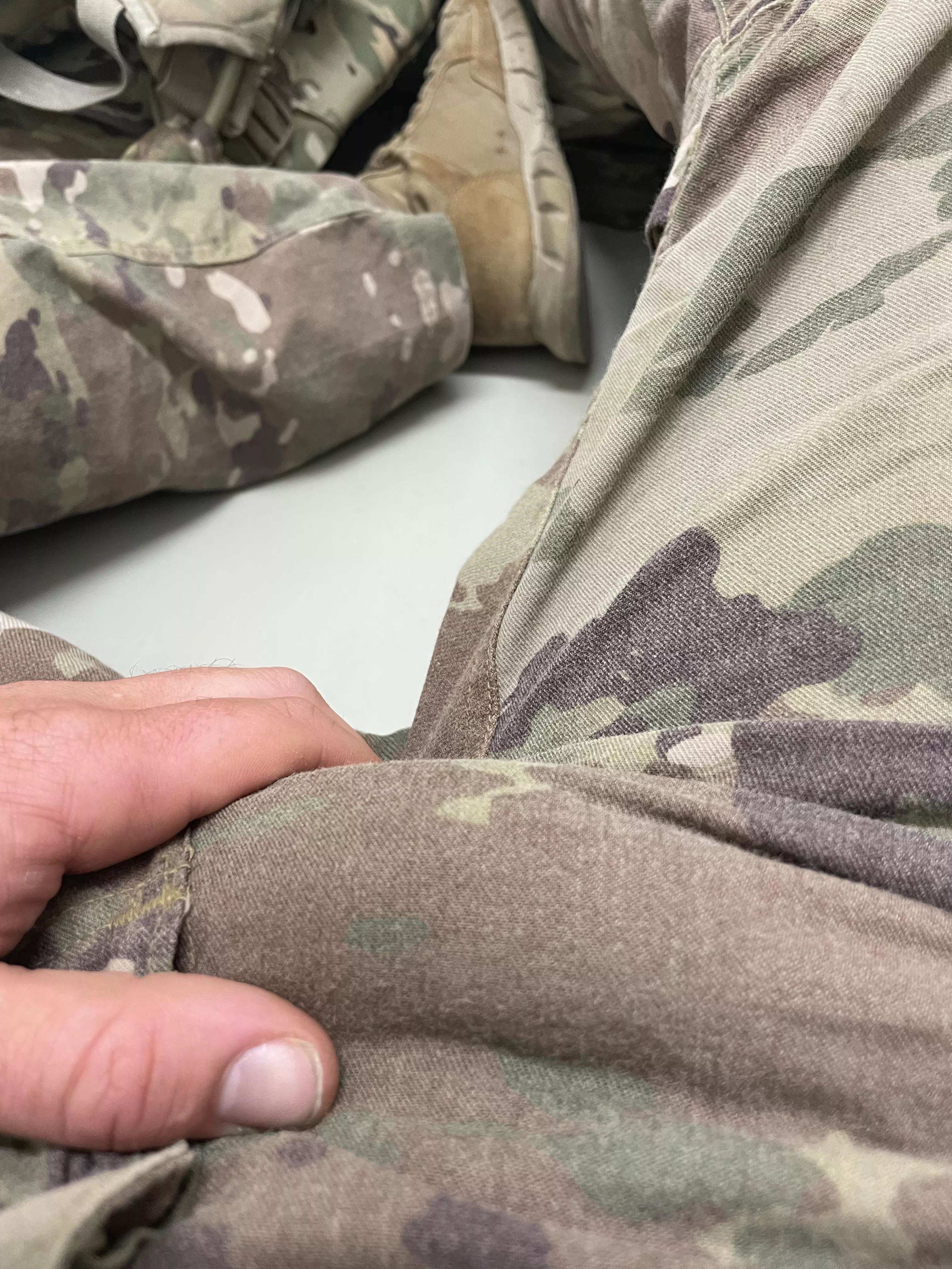 Just got back from the field, here’s a little tease come undress my tired body and help me relax