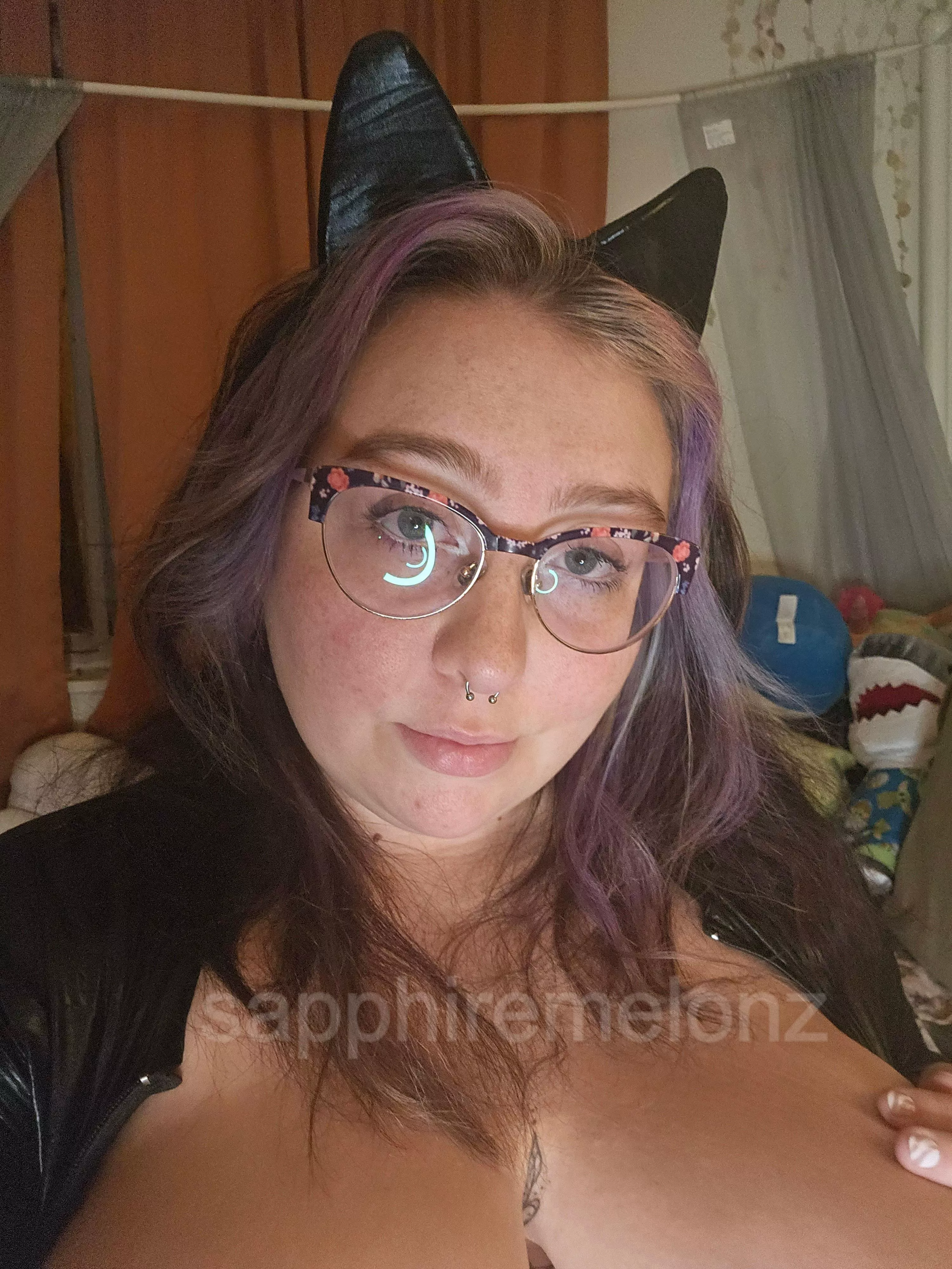 me in my catwoman costume bc spooky season is here 🫶