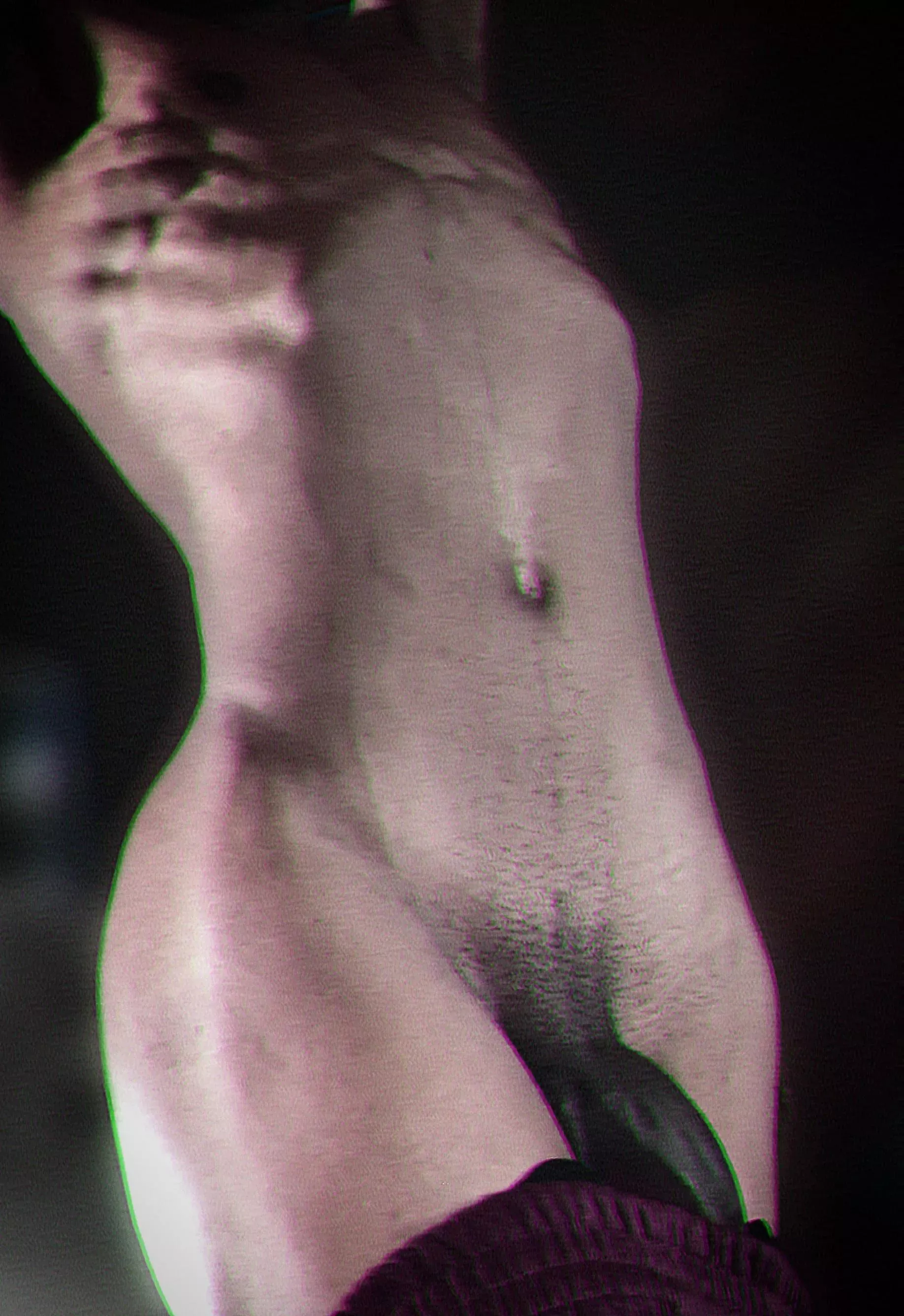 Should I keep my scarred body covered...or am I wrong dressing so heavily...?