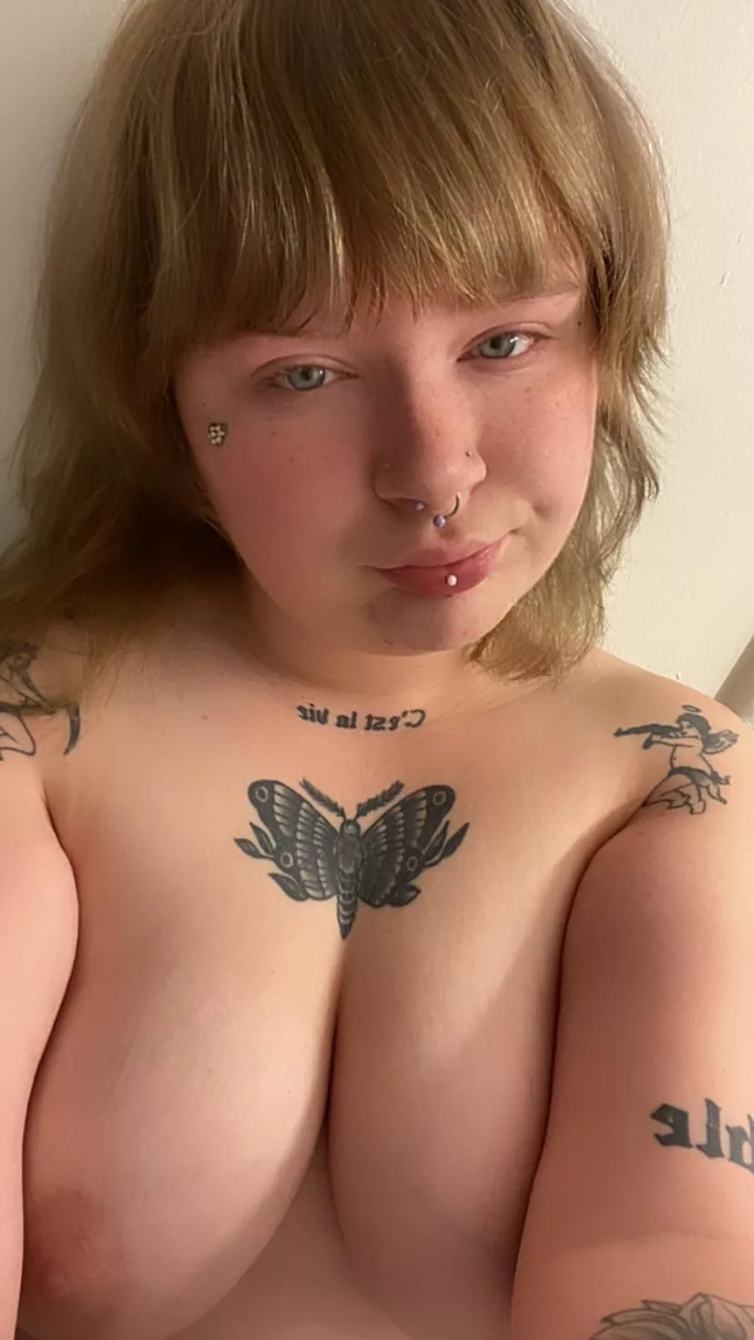 Sleepy and hungry 😔