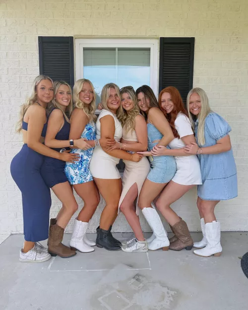 UA Sorority girl line up