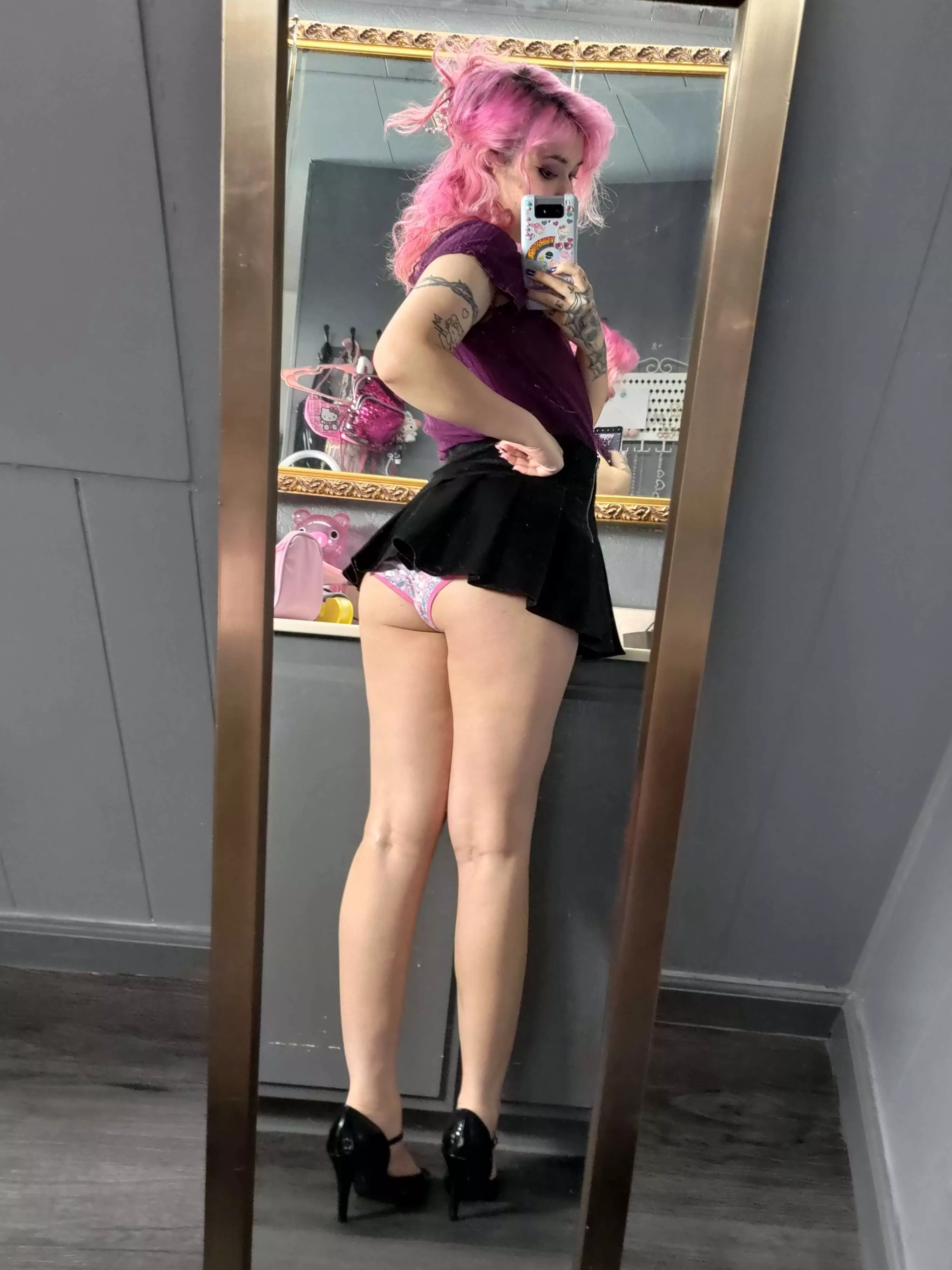 Would you want me as your housewife?