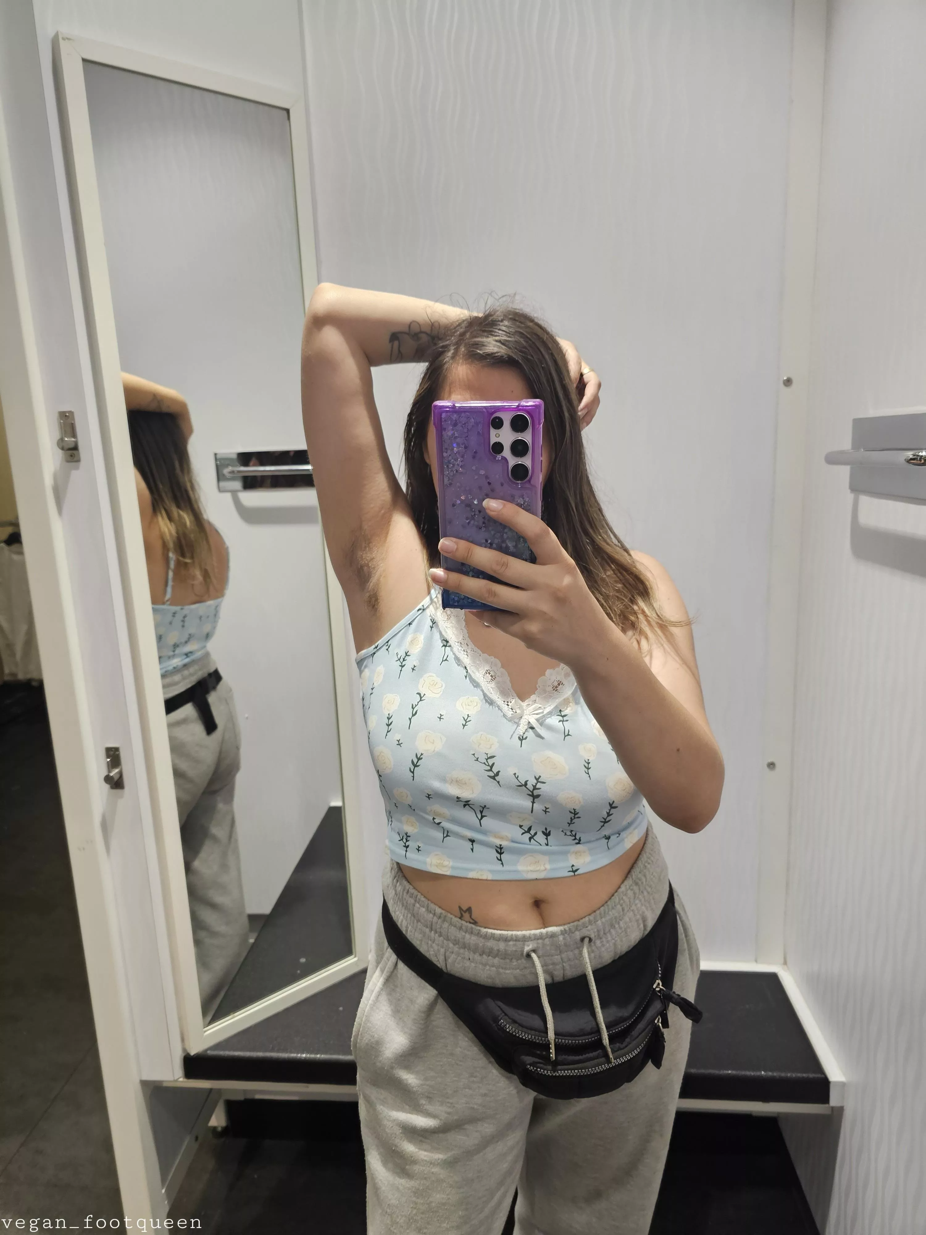 Armpit selfie ☺️