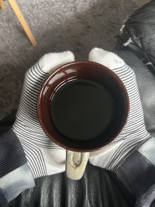 Cozy socks & coffee = perfect Saturday [F]