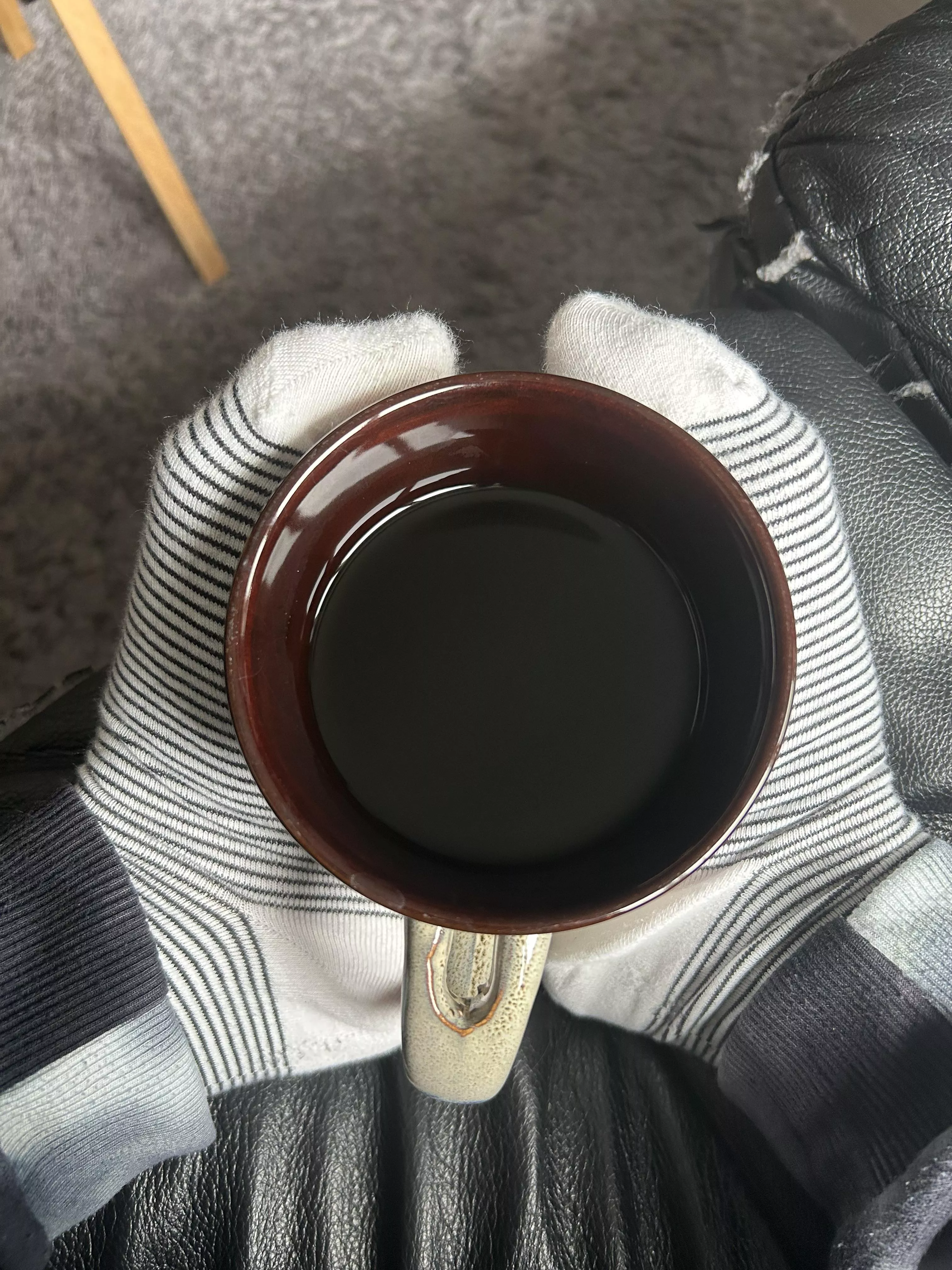 Cozy socks & coffee = perfect Saturday [F]