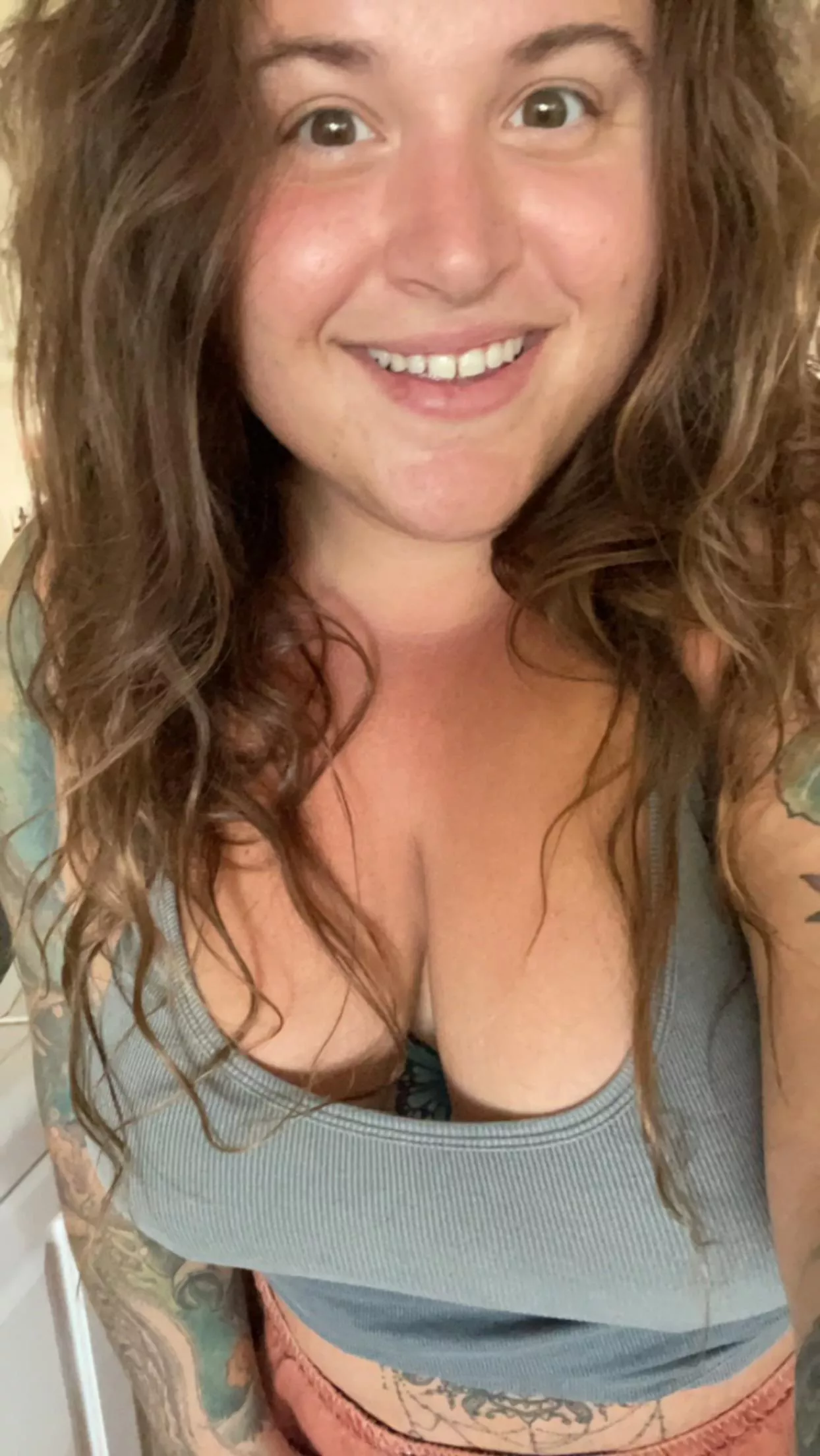 cum give these tatted bbw curves some attention!