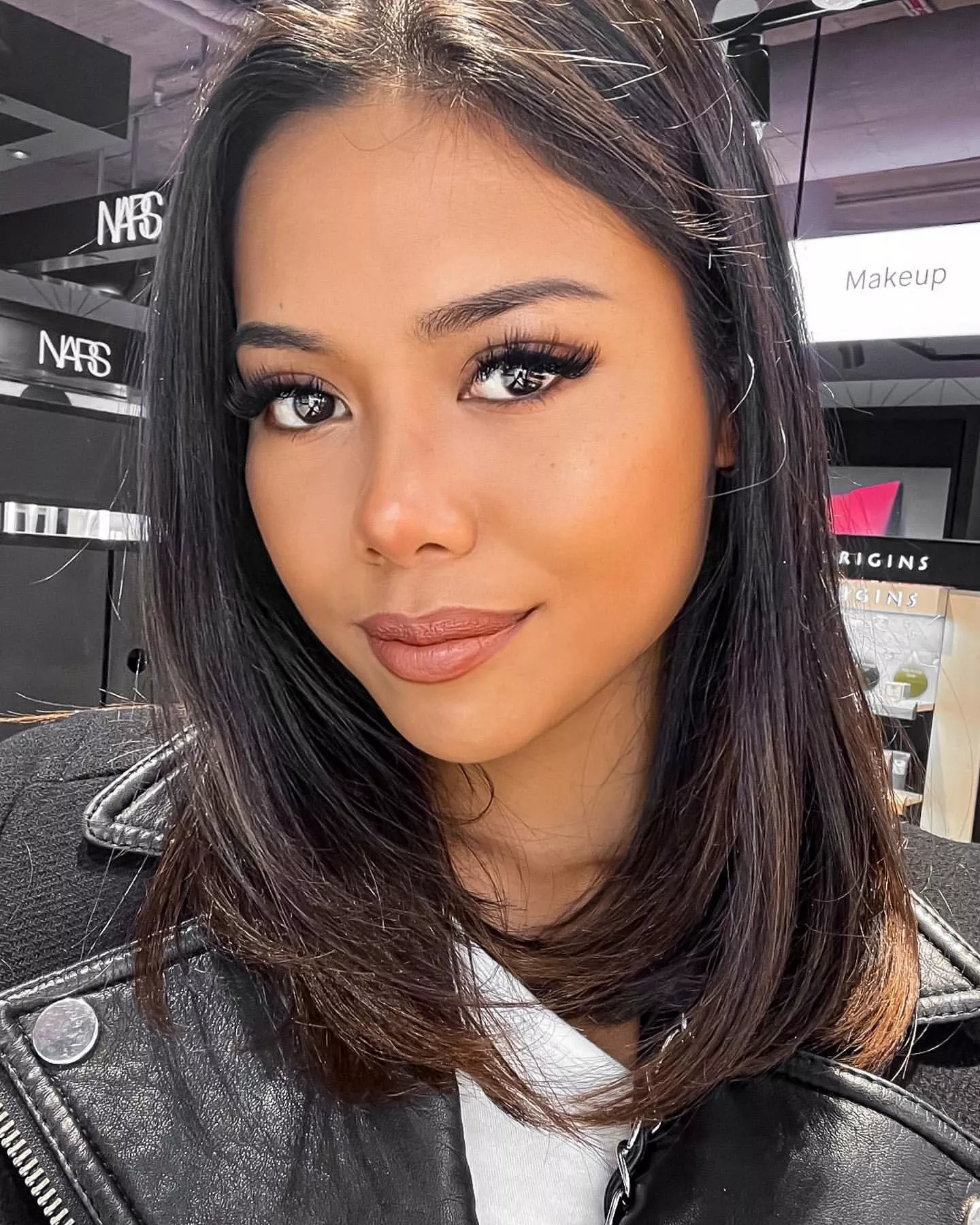 Dem eyes - Avarin Thongdee