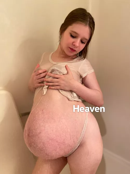 Do you like my wet pregnant body?