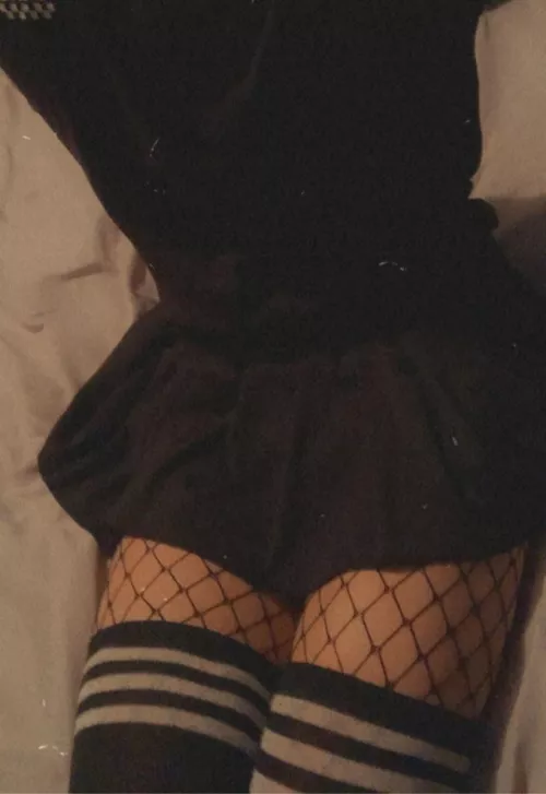 Fridays for fishnets right? :3