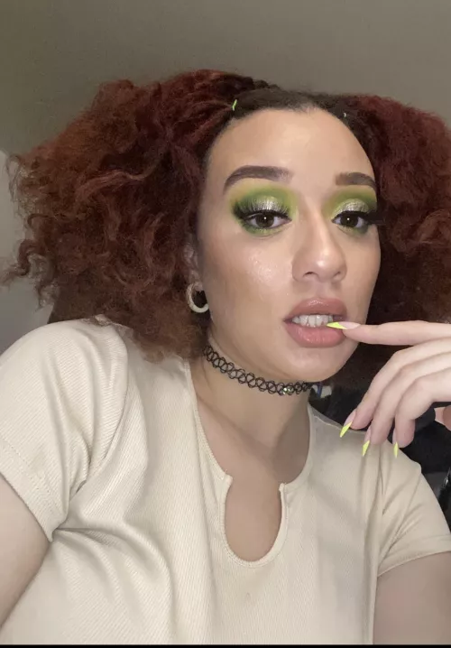 @honeybunch_333 i'm good in bed promise