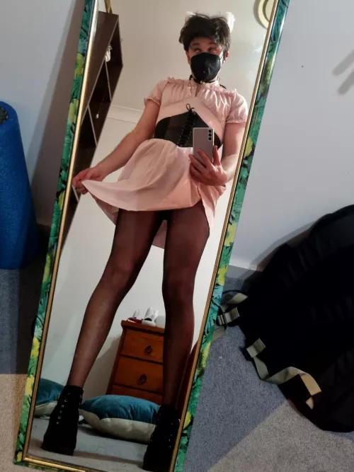 i become a secret sissy at least once a day 💖