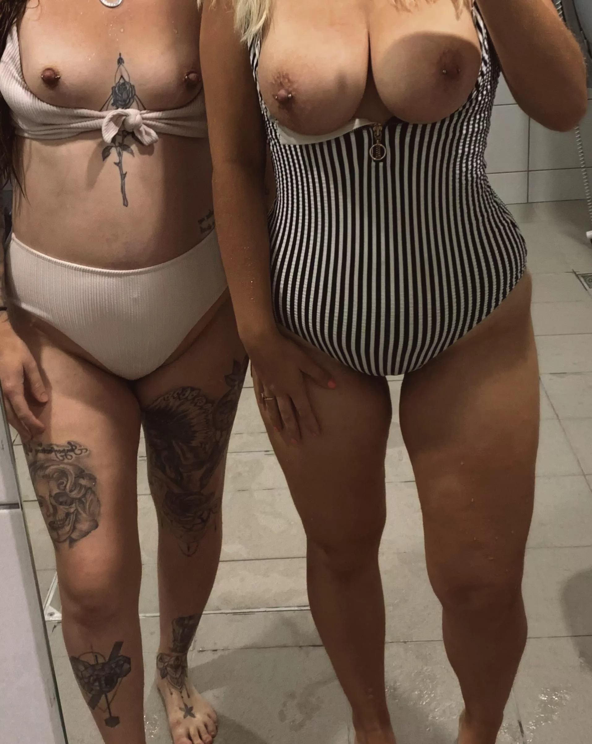 Just 2 wet girls (F) 💦😉😈