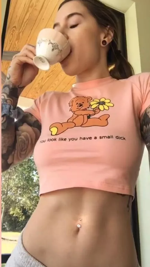 Just showing off my abs 🙃