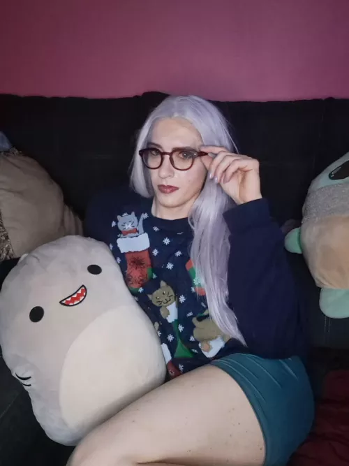 Loving this cozy sweater 😍