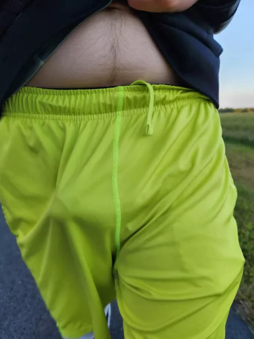 Mid stride cock shot