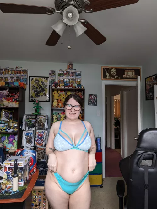 Rate my outfit please ☺️