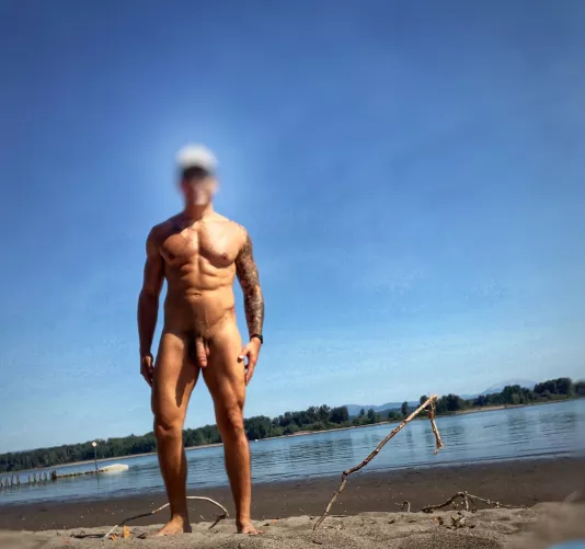 Sadly, probably the last good beach weekend of the season—anyone want to join?