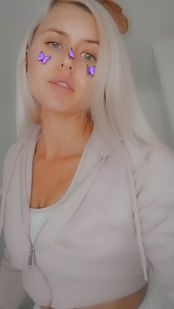 Snap hammy23x if your bored 😆