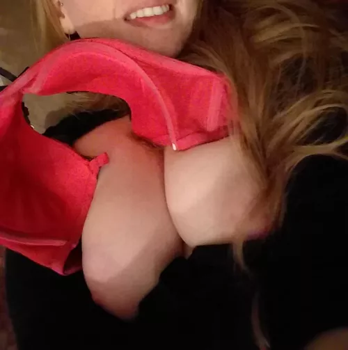 Taking my bra off feels great, but not as great as it would feel if you played with them.... ❤️
