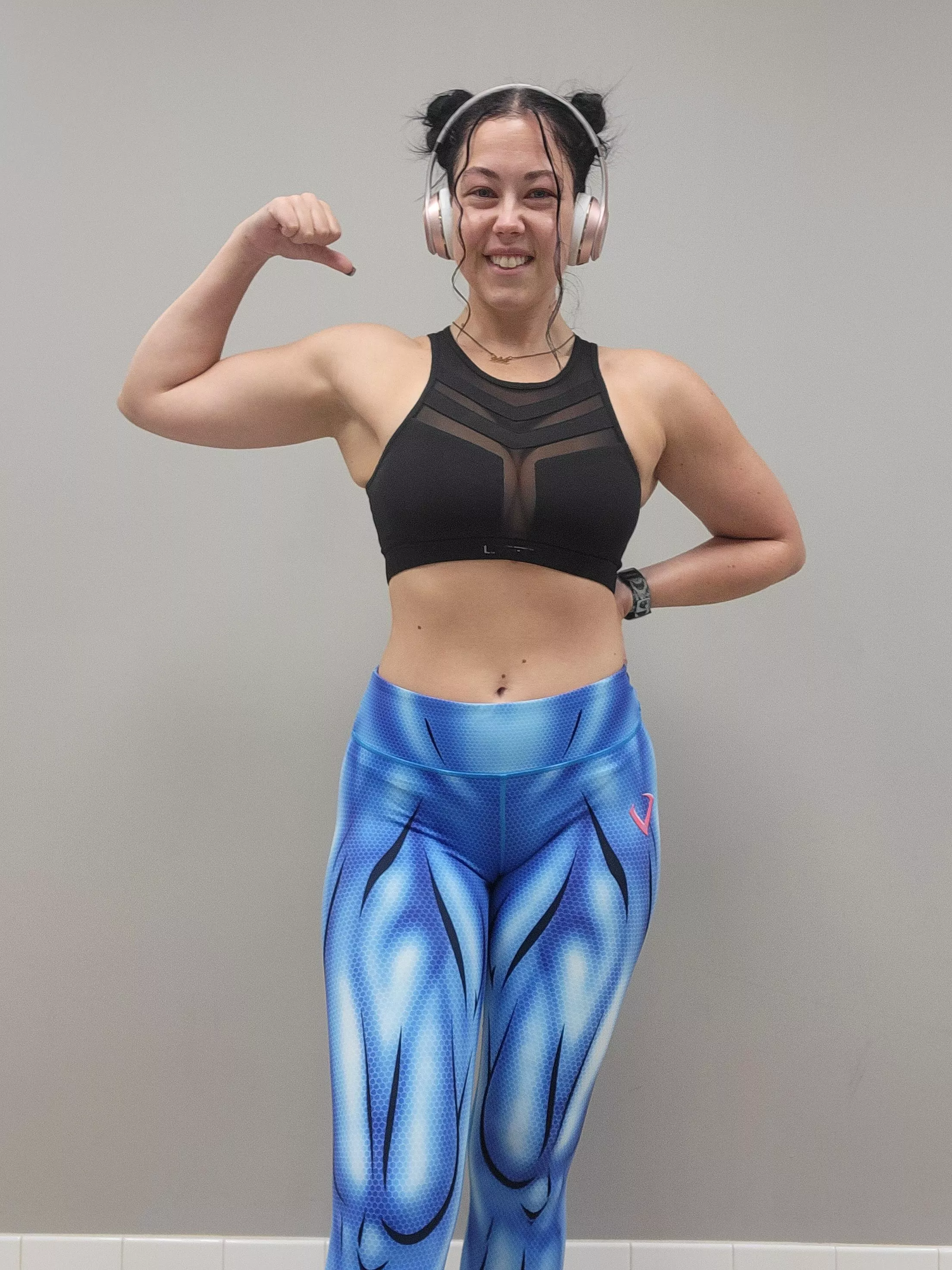 Wearing crop tops to the gym is my favorite