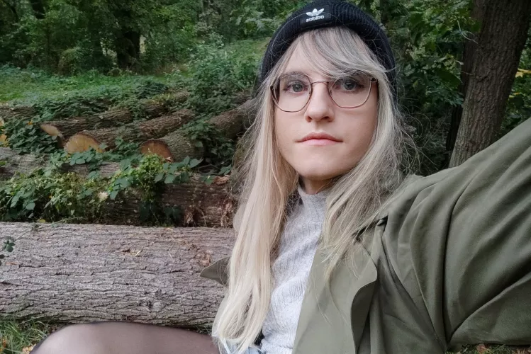 Went outside dressed for the first time! (So much anxiety😩)