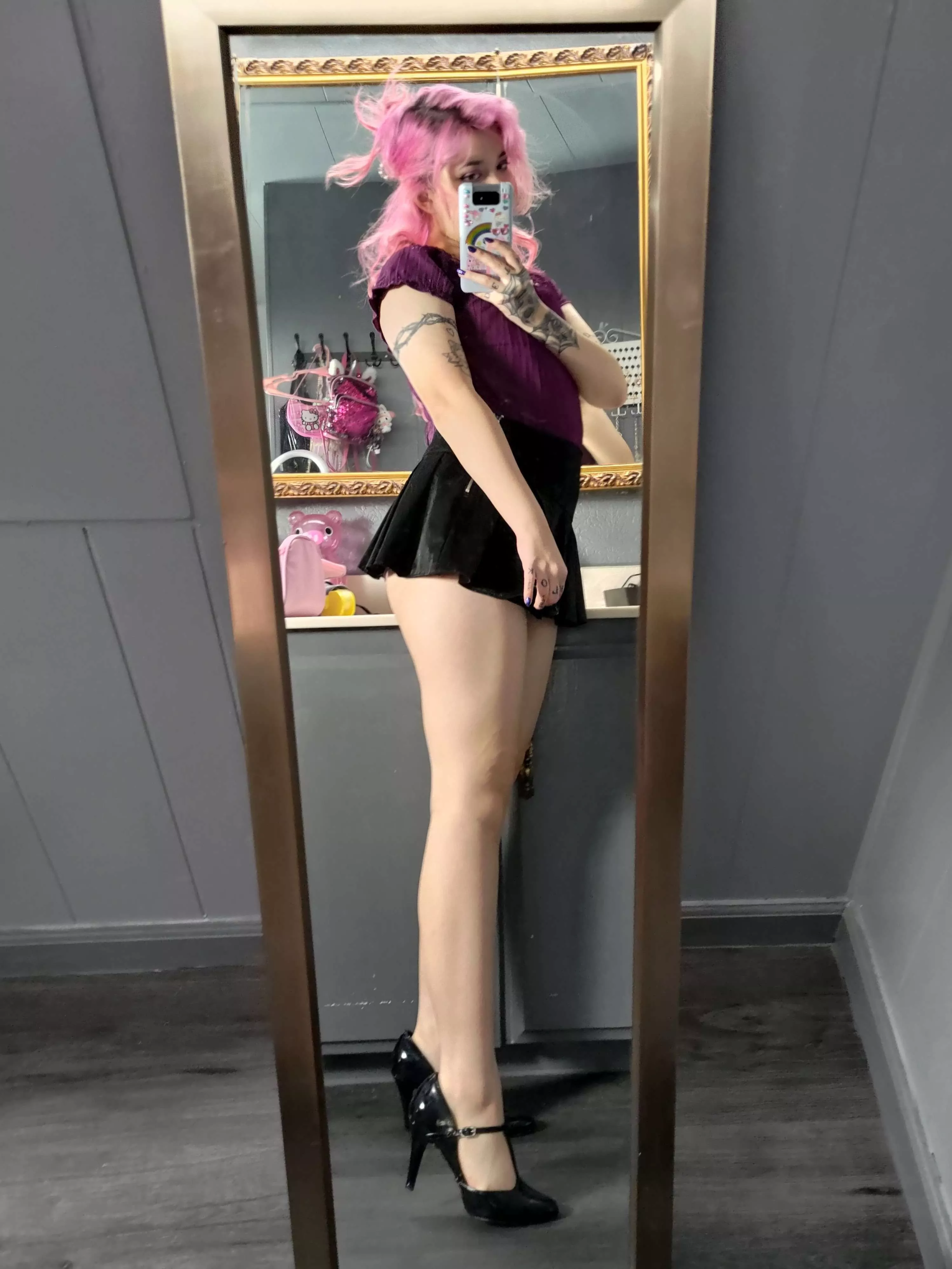 What are your weekend plans? I'm getting macarons :3