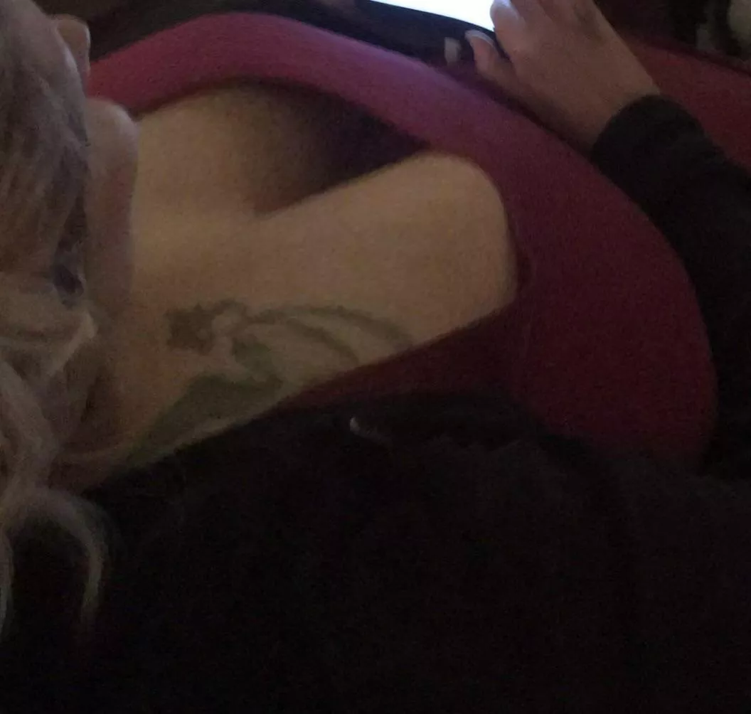 Wife in the recliner. Great View😜