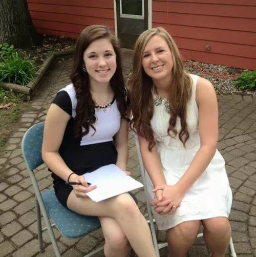 [2] Daughter or Mom?