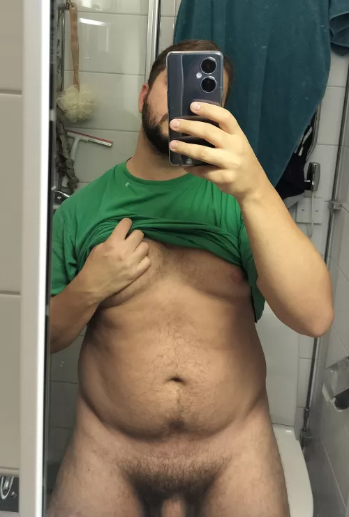 25 some people tell me green is my colour...