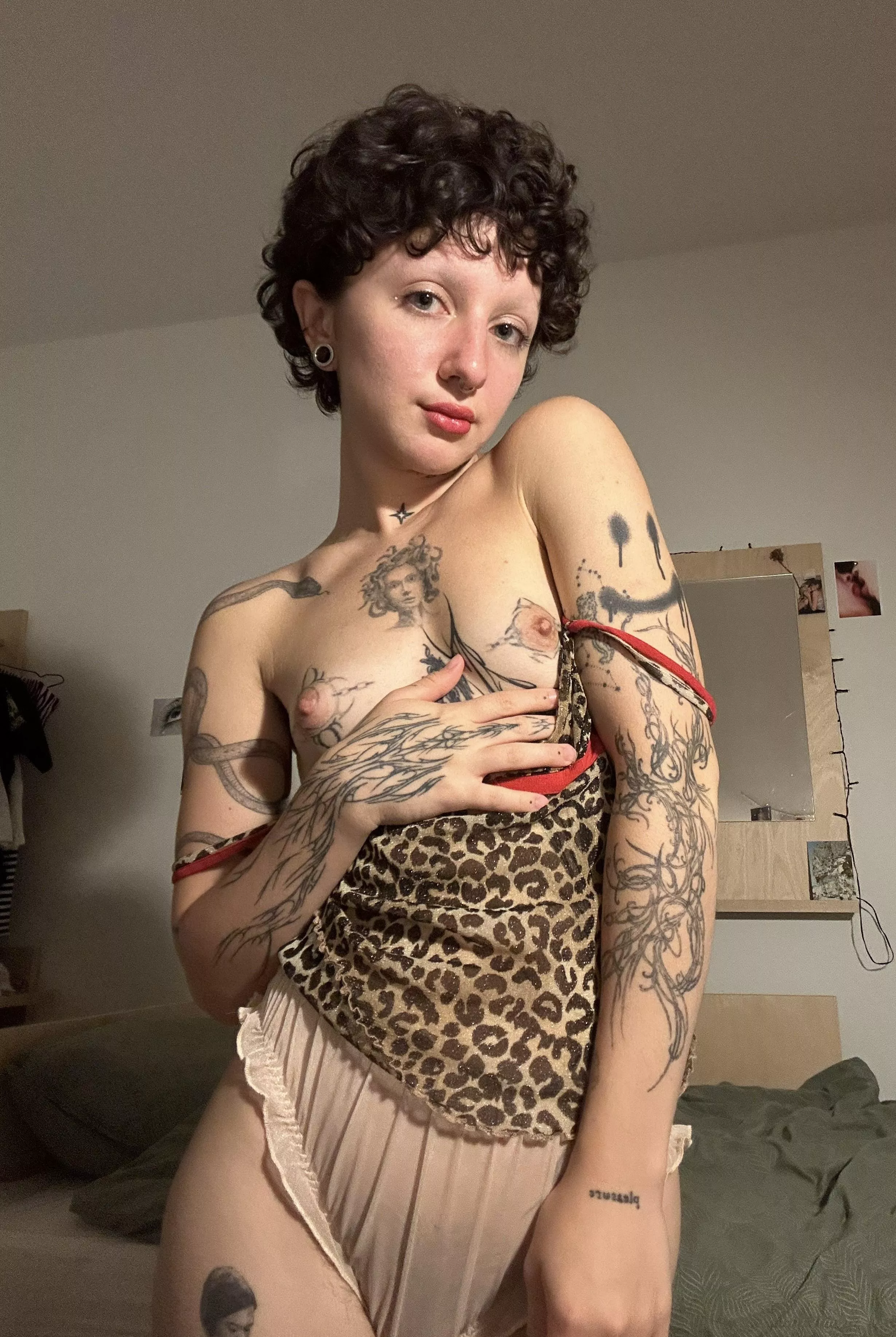 Come here and eat my boobs!!