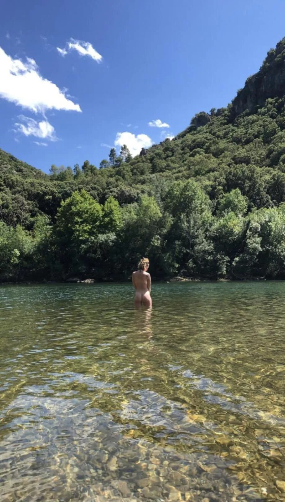 Draw me in the river