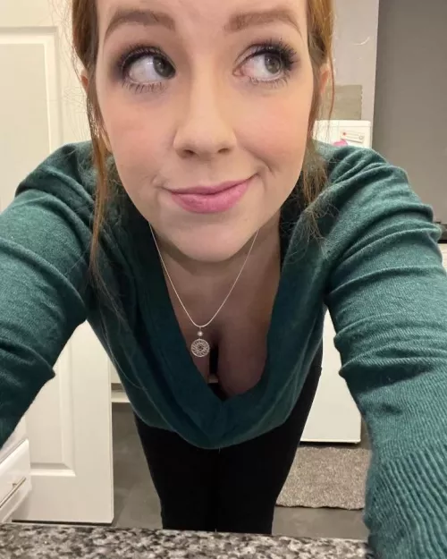 Hey, what are you looking at? 💕