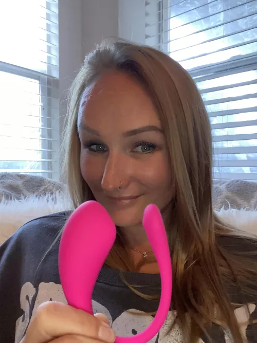 Home alone tonight. Let me know