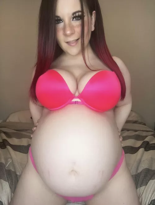 I hope a pregnant girl is okay to post here
