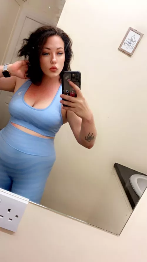 I love blue.. you do too now 💙