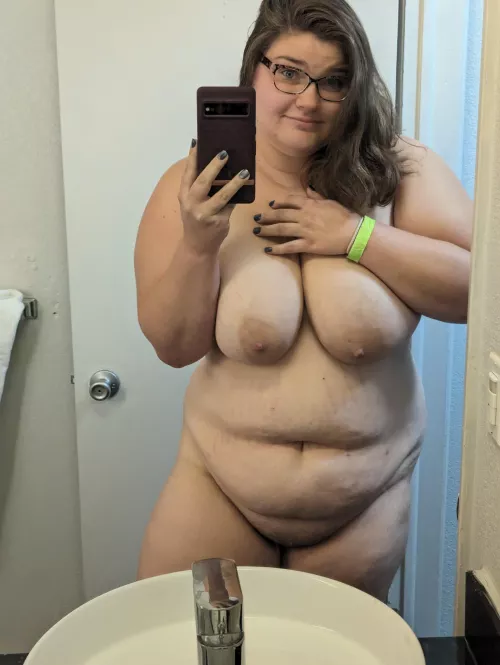 :) I need a lil wake up call 😘