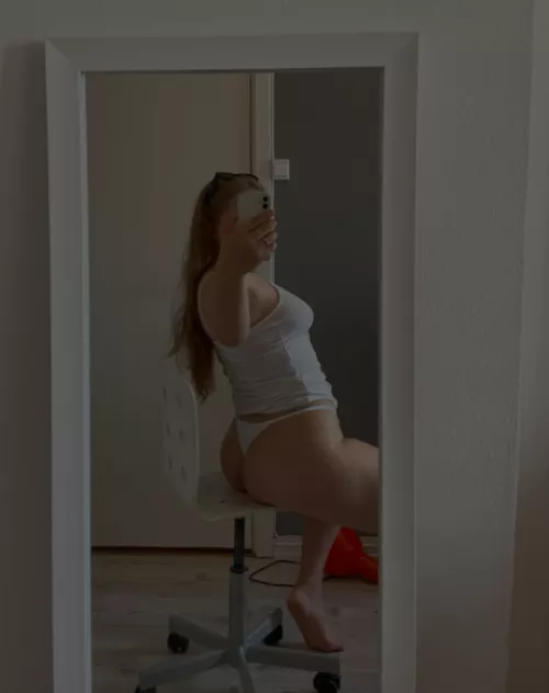 I prefer wearing cute thongs on a date