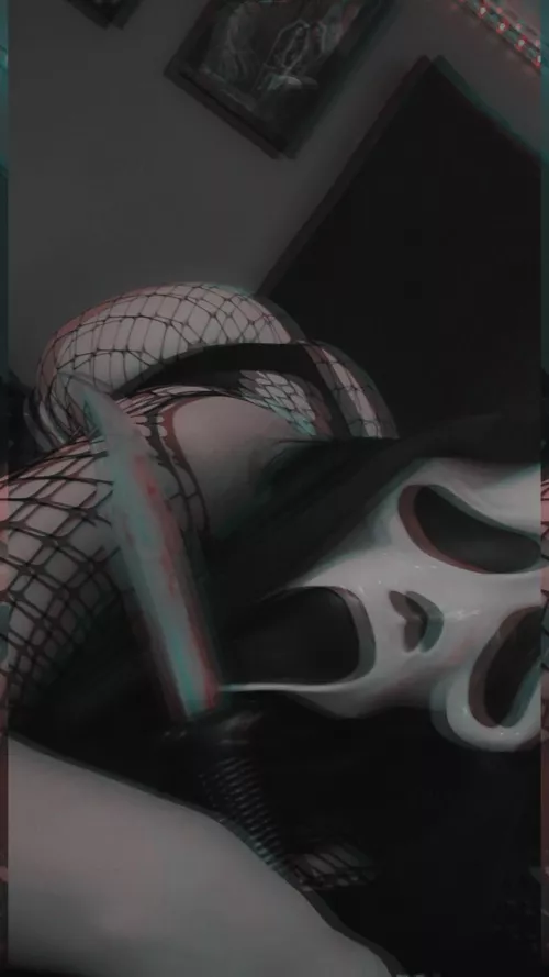 It's haunted whore season 🖤