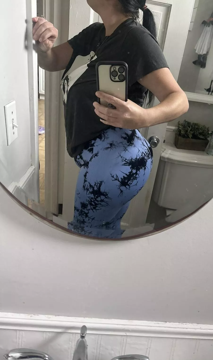 Like my new pants? 😉🍑