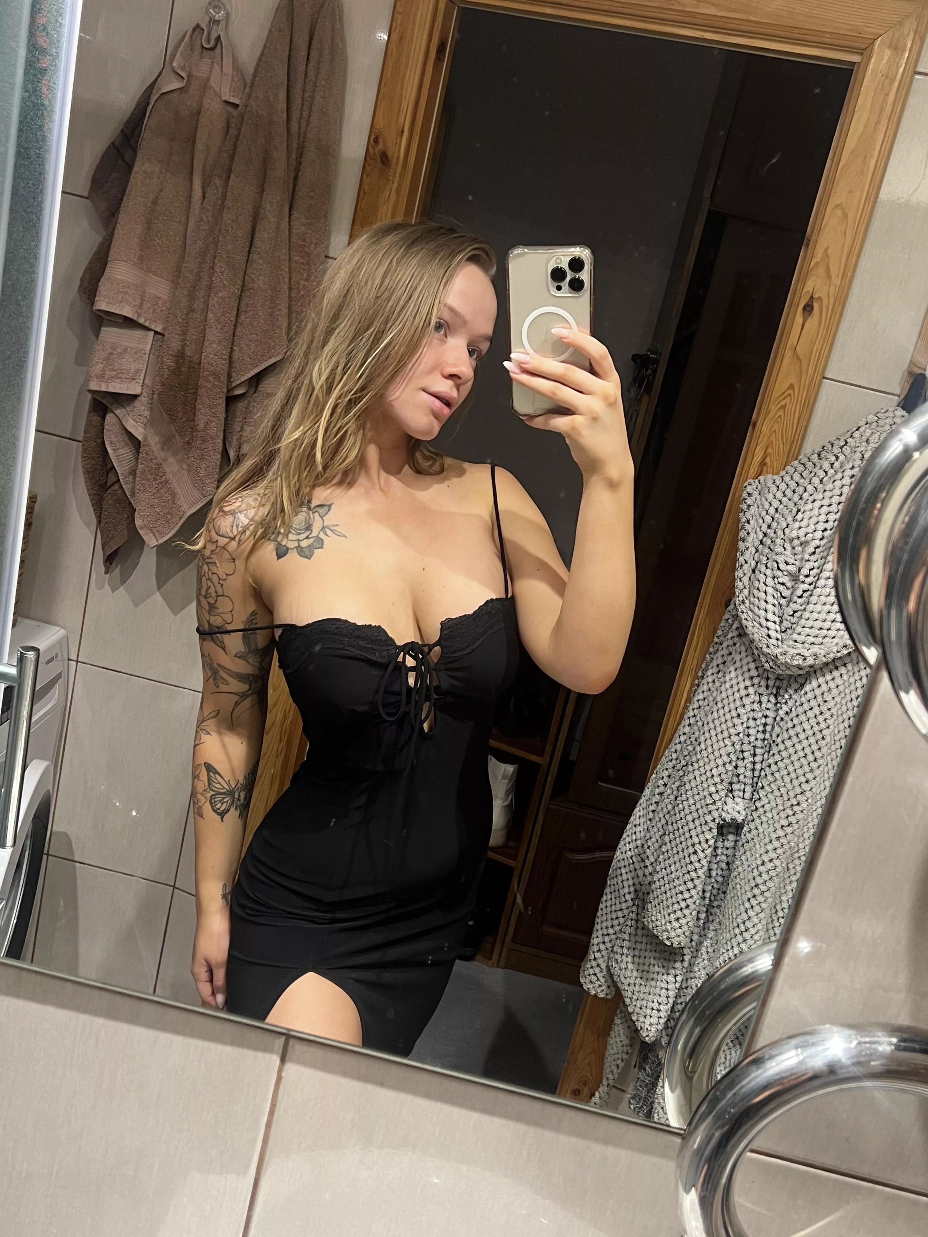 My favorite way to wear this dress is with nothing underneath 😊