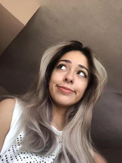 My messing morning hair, the roots are starting to grow, should I get my hair bleached again?