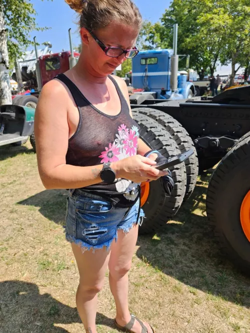 My shirt is kinda thin